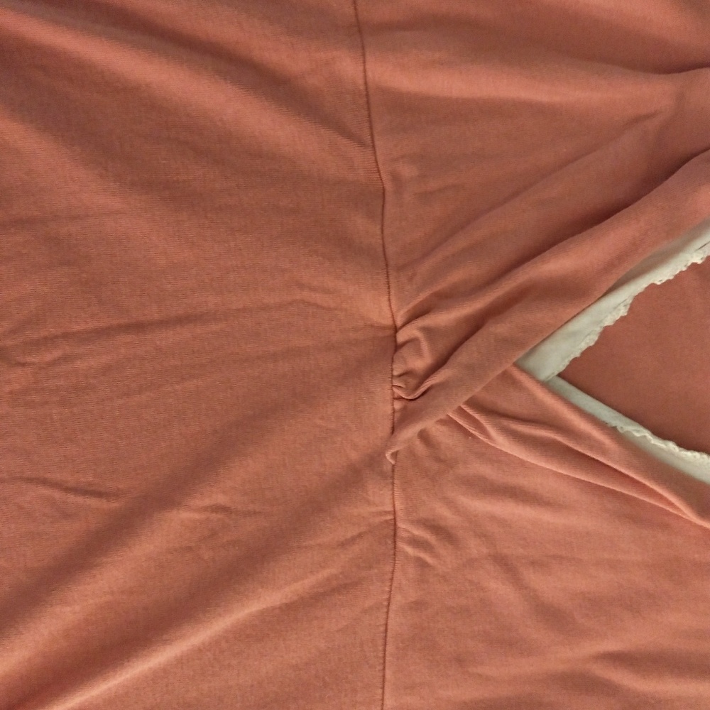 Three-quarter sleeve lightweight casual top